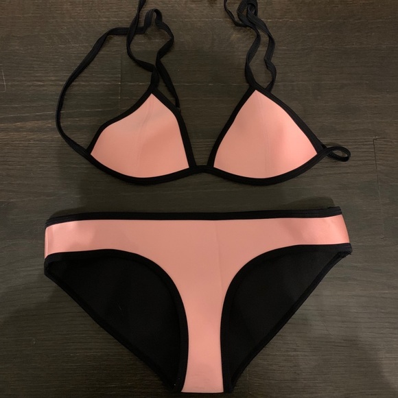 Triangl Bikini - Picture 1 of 1